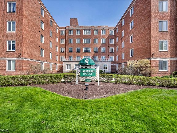 4th image of 19425 Van Aken Blvd APT 210