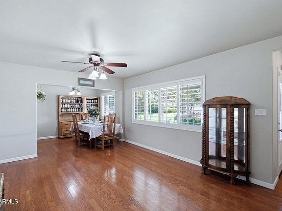 5th image of 4045 E CAMBRIDGE Avenue