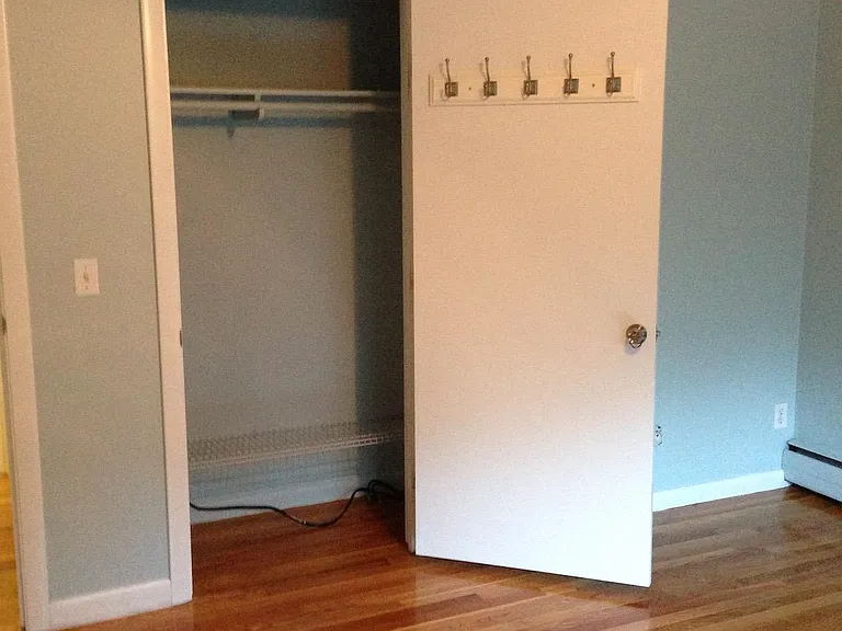 205 Kent St #18 — Photo 12