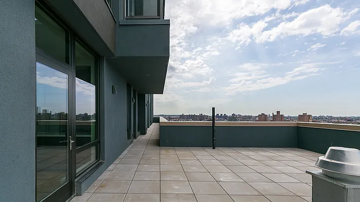 Rented by Nooklyn NYC LLC | media 43