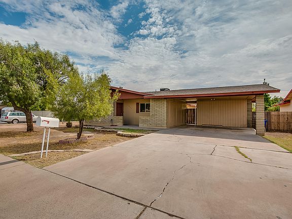 2nd image of 1023 S SPUR Avenue