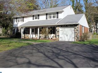 1 Devon Rd, Cinnaminson, NJ 08077
