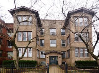 717 W Montrose Ave #3E, Chicago, IL 60613