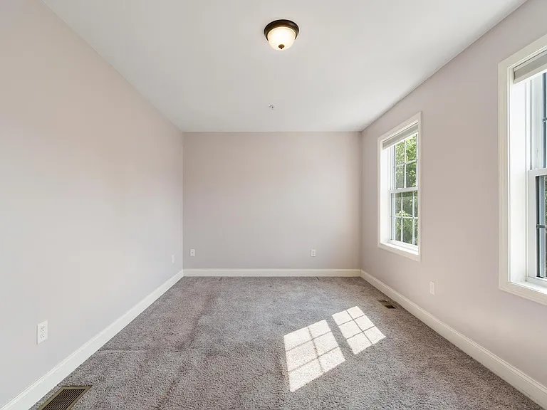 7 Butler Ave #5 — Photo 13