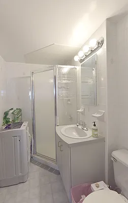 Sold by BSRG Realty | media 7