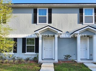 8456 McGirts Village Ln, Jacksonville, FL 32210
