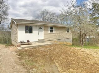 217 Kronos Dr, De Soto, MO 63020