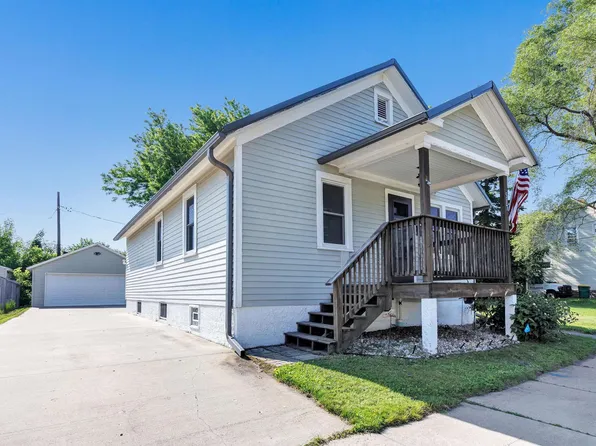 517 12th Ave, Green Bay, WI 54303