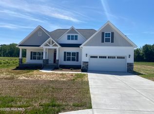 1055 Buckley Dr, Grimesland, NC 27837