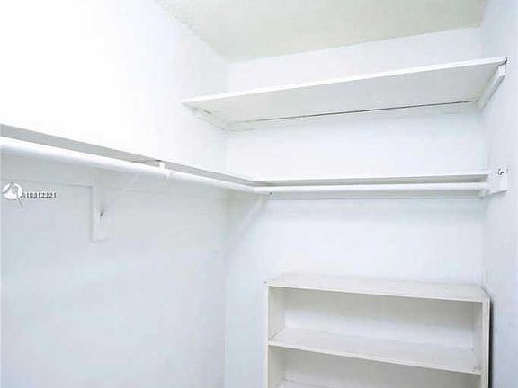 5th image of 12590 NE 16th Ave APT 201