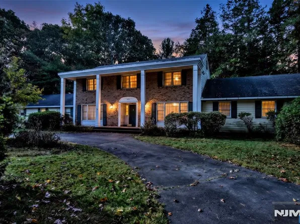 980 Franklin Lakes Road, Franklin Lakes, NJ 07417