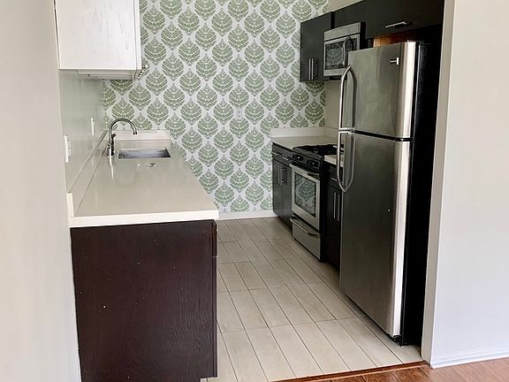2nd image of 1253 N Hayworth Ave APT 205