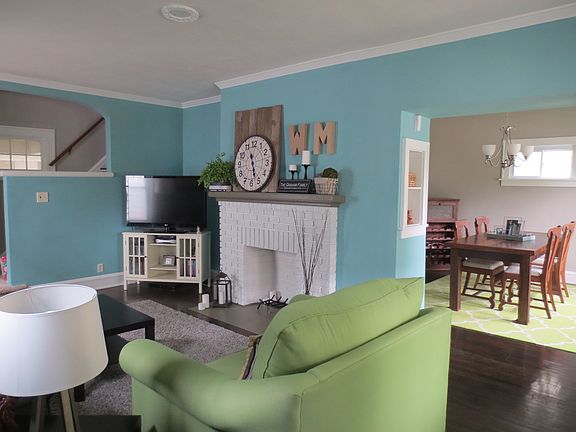 3rd image of 2080 Reveley Ave