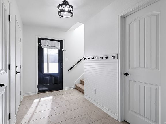 4th image of 7435 Rigel Chase