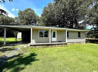 1204 Academy St, Eldorado, IL 62930