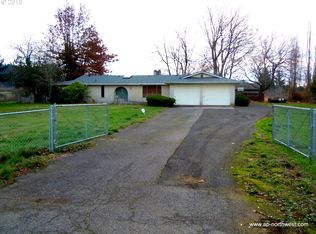 18222 SE Cheldelin Rd, Damascus, OR 97089