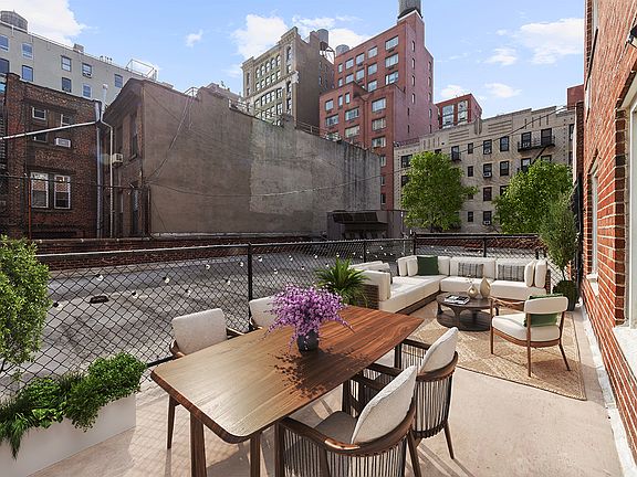 3rd image of 170 W 23rd St APT 2V