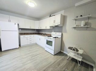 2844 Danforth Ave #1, Toronto, ON M4C 1M1