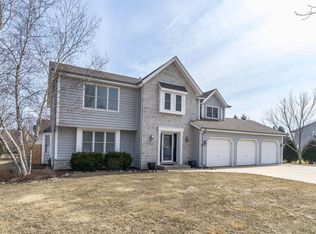 1830 Bobolink Ave, Grafton, WI 53024