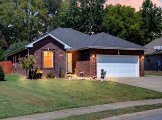 1028 Hendricks Ct, Clarksville, TN 37040