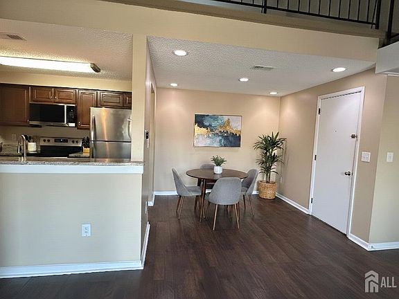 2nd image of 9002 Tamarron Dr