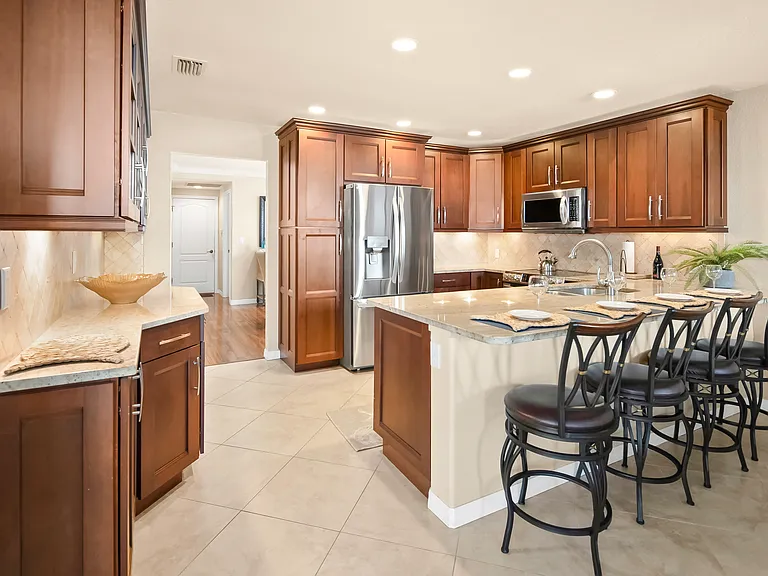 1300 Silverstrand Dr — Photo 11