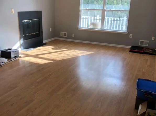 37 Prestwick Way, Edison, NJ 08820