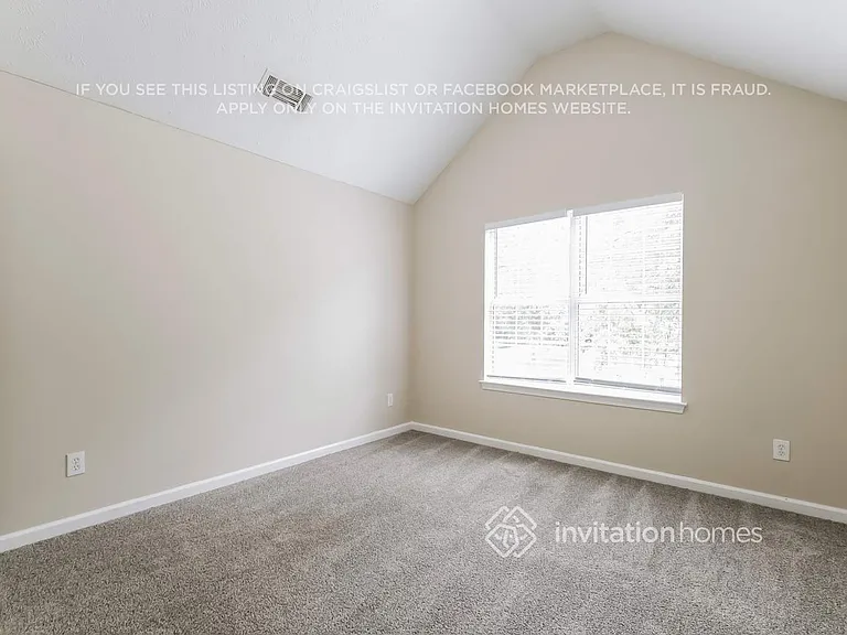 521 Michael Cir — Photo 13