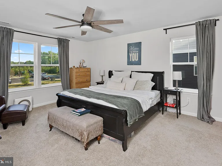 10 Roberta Way — Photo 23