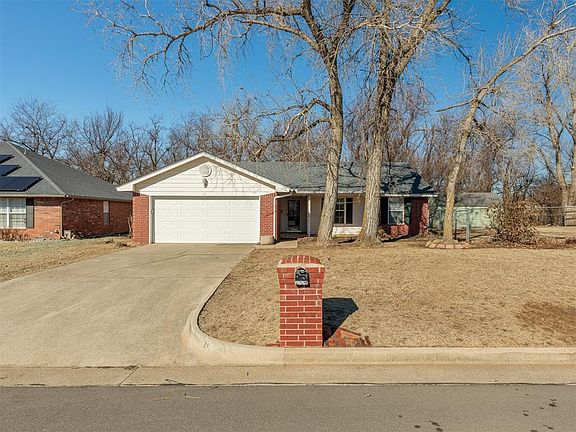 3rd image of 21 N Greengate Dr