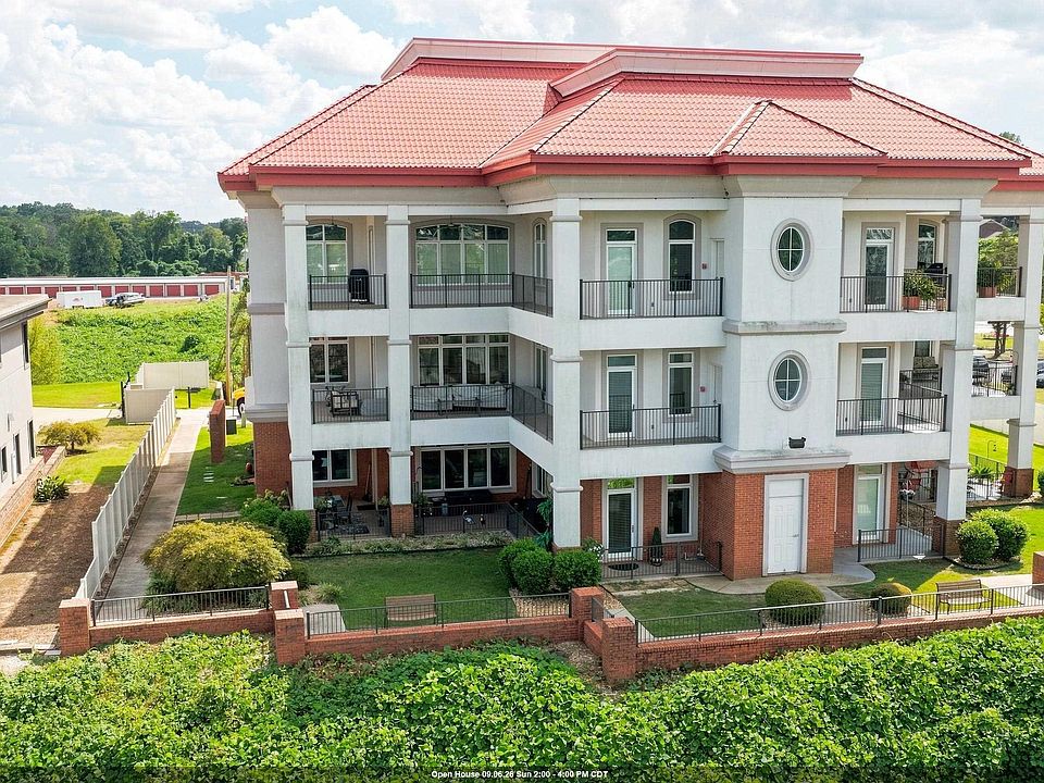 1st image of 2210 Ashe Blvd #2