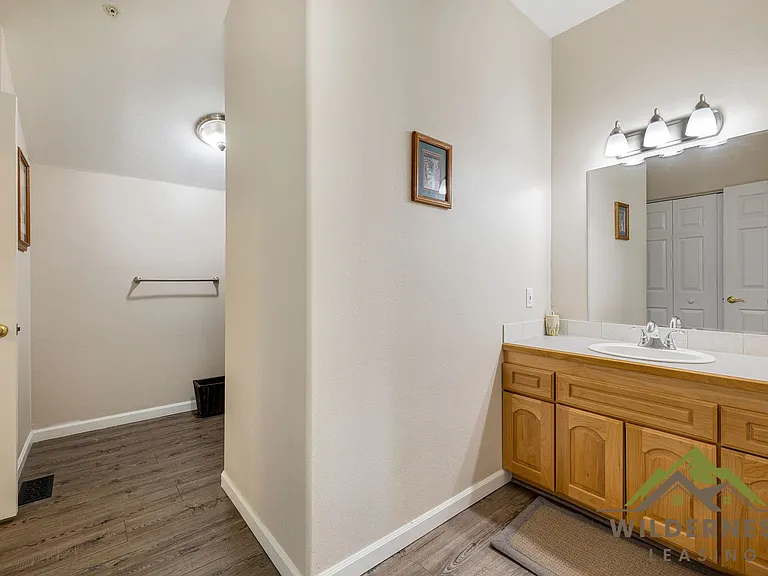 4020 Silverheels Dr #1274-unit 12 — Photo 31