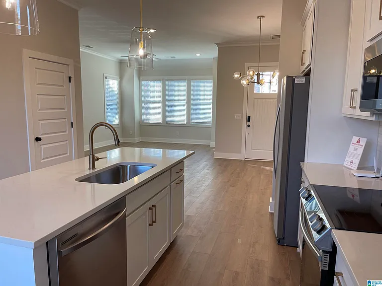 4870 Silas Ave — Photo 6