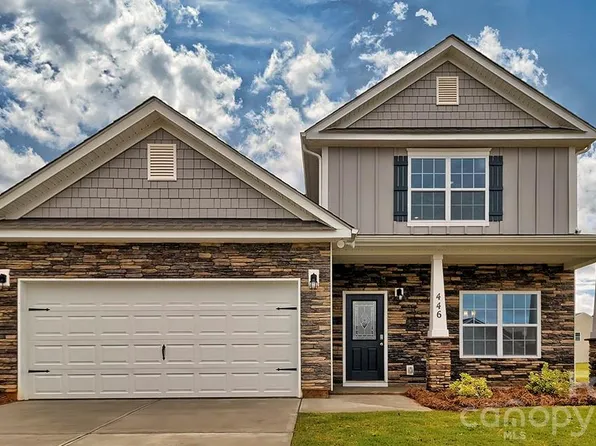 73 Ridgehaven Dr, Waynesville, NC 28786