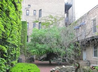 1448 W Polk St APT 1R, Chicago, IL 60607