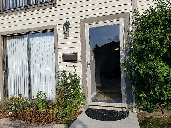 4th image of 6311 Hathaway Ln