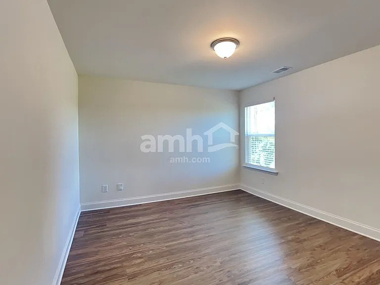 1079 Ashlyn Ct — Photo 26