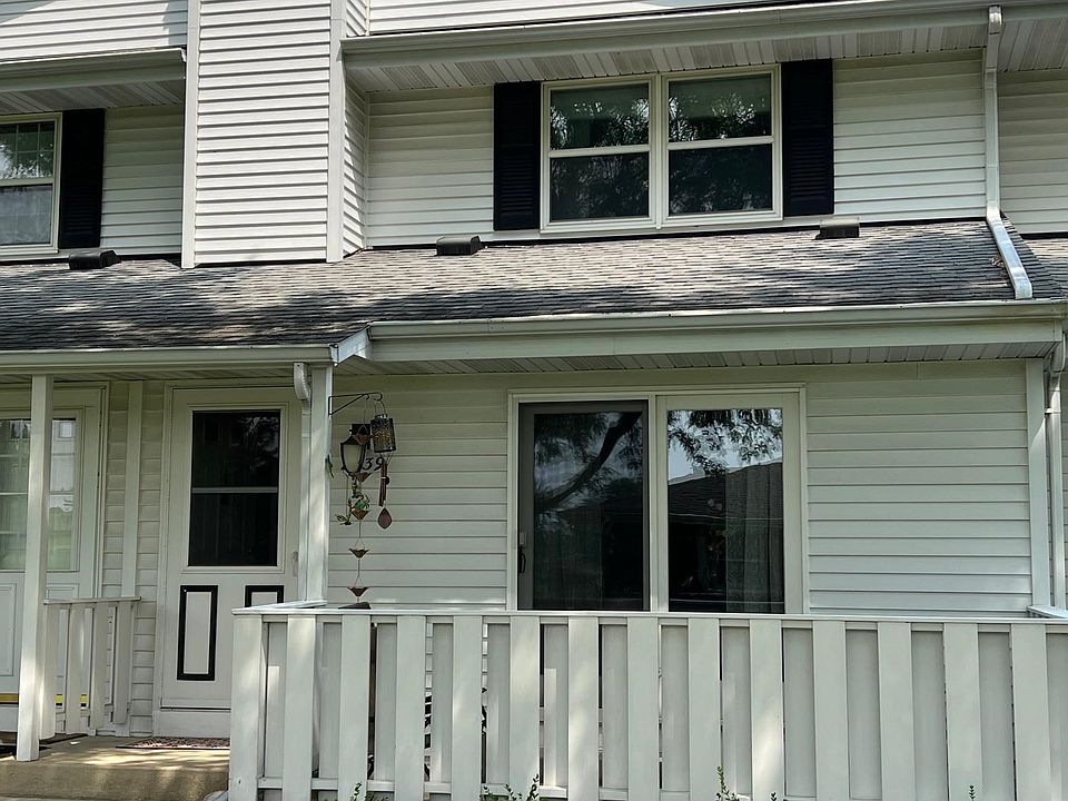 1st image of 2539 N Lexington Dr #5