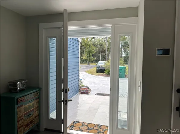 9781 W Halls River Rd, Homosassa, FL 34448