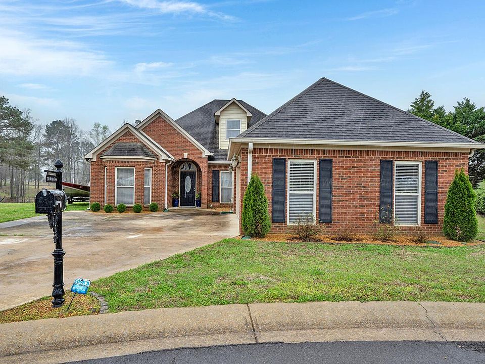1st image of 110 Christy Ln