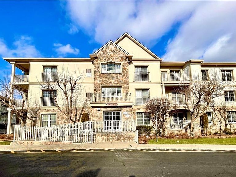 The Retreat At Airmont Condominiums Suffern, NY Zillow