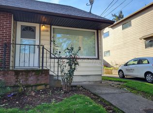 7920-7932 SE Woodstock Blvd #7920, Portland, OR