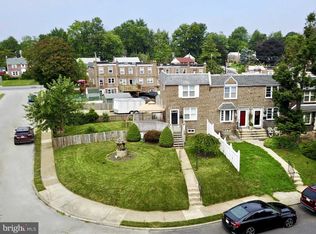300 Gramercy Dr, Clifton Heights, PA 19018
