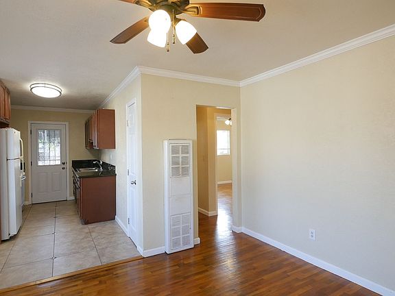 4th image of 2816 L St APT D
