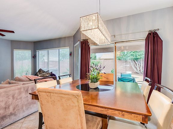 5th image of 4417 E Windsong Dr
