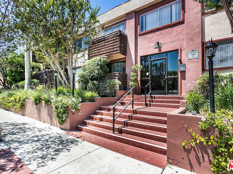 1st image of 5403 Newcastle Ave APT 63