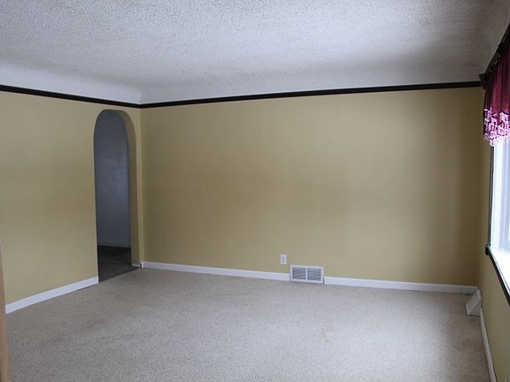 3rd image of 1188 Carman St