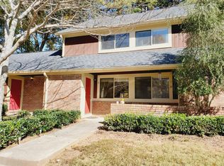 15 Country Place Ct, Alpharetta, GA 30005