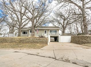 1403 Oak Park Rd, Council Bluffs, IA 51503