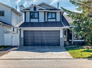 144 N Hawkdale Close NW, Calgary, AB T3G2Z9